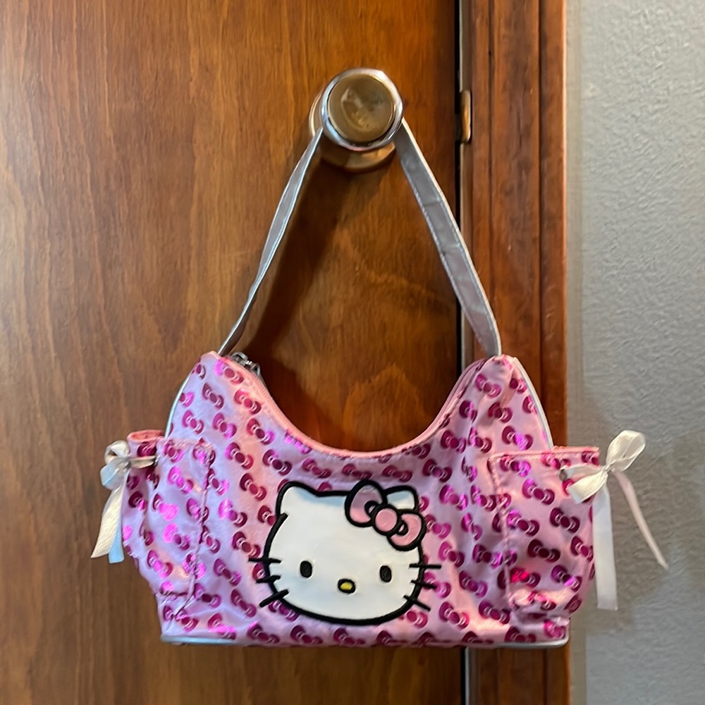 Hello Kitty purse